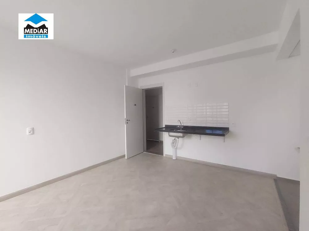 Apartamento para alugar com 2 quartos, 40m² - Foto 3