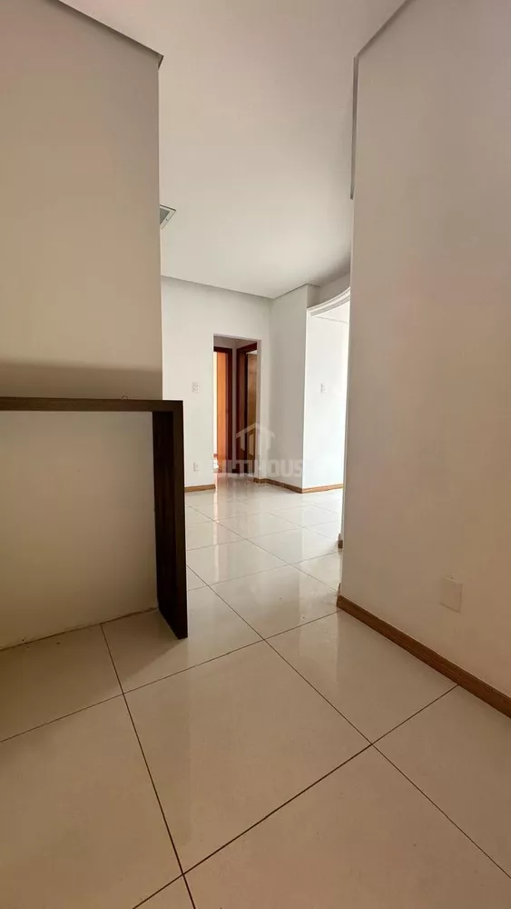 Apartamento à venda com 2 quartos, 60m² - Foto 3