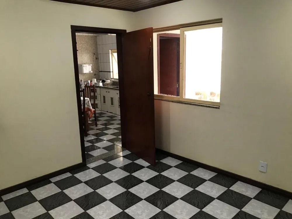Casa, 3 quartos, 250 m² - Foto 3