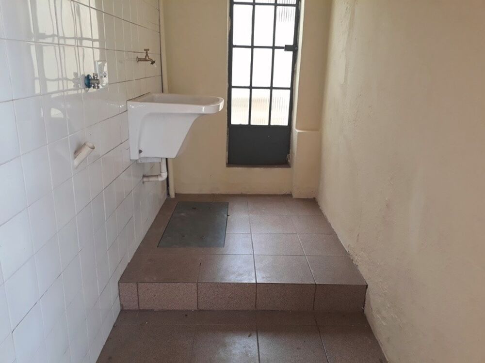 Casa à venda com 3 quartos, 360m² - Foto 4