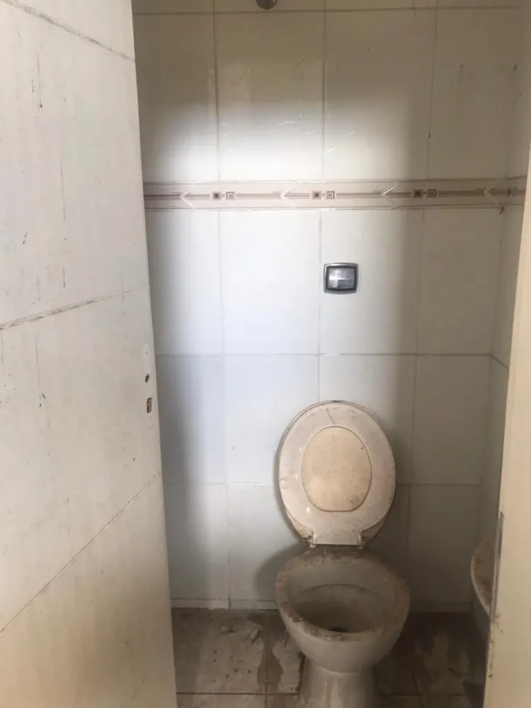 Depósito-Galpão, 203 m² - Foto 1