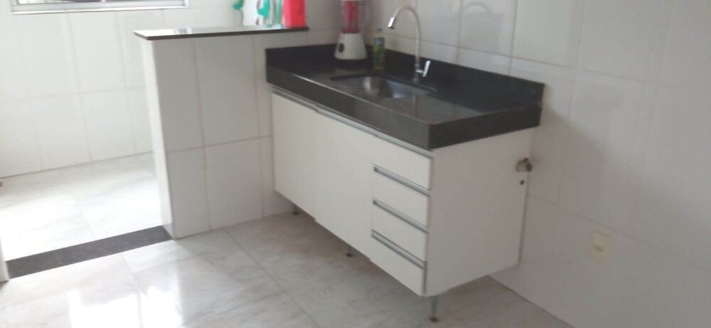 Apartamento à venda com 3 quartos, 133m² - Foto 2