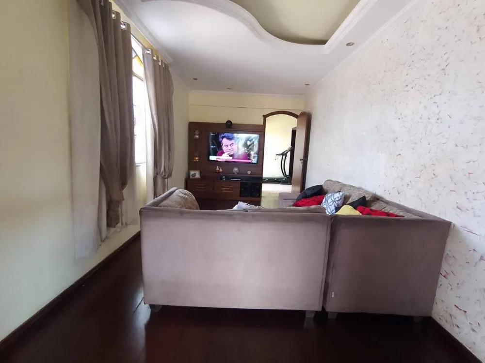 Casa, 3 quartos, 240 m² - Foto 3