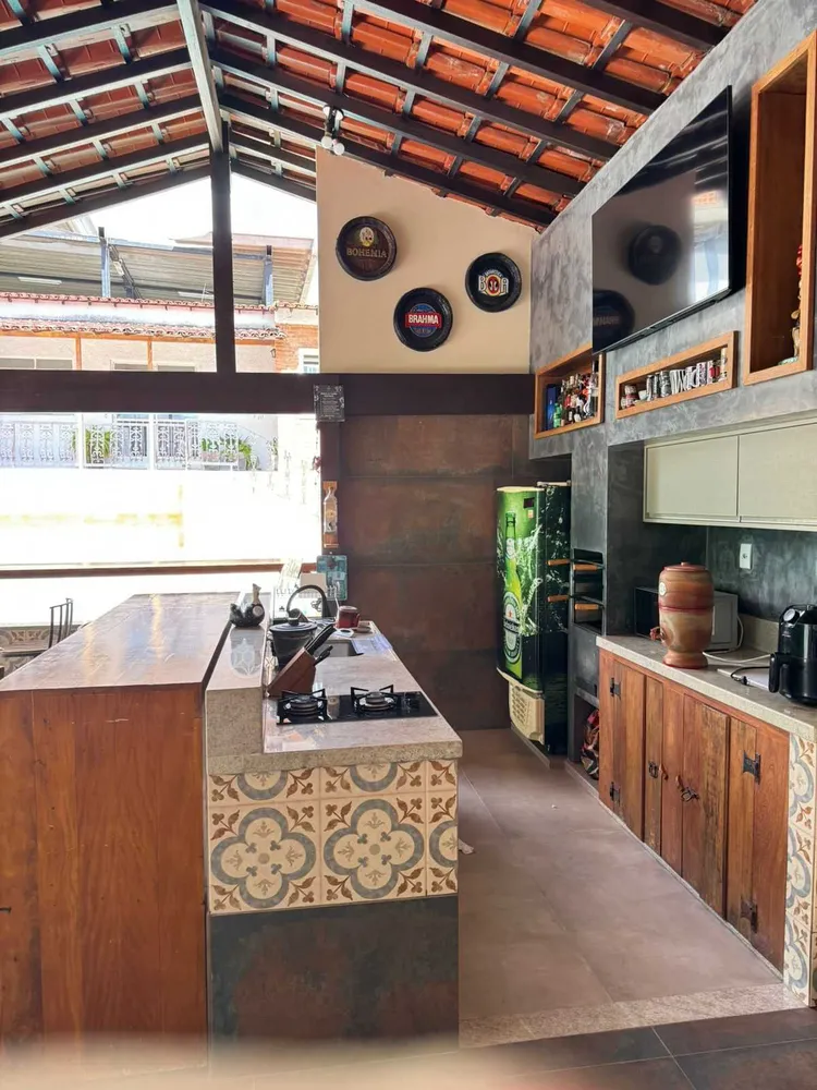 Casa, 6 quartos, 250 m² - Foto 19