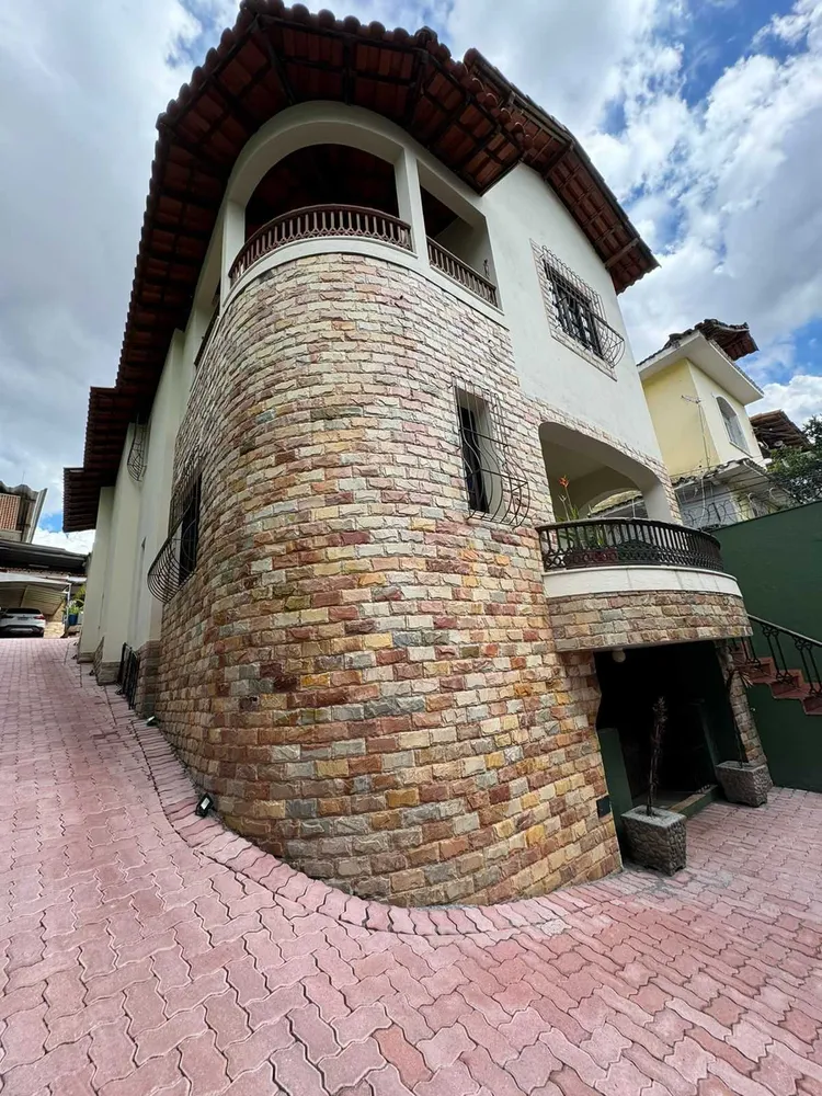 Casa, 6 quartos, 250 m² - Foto 2