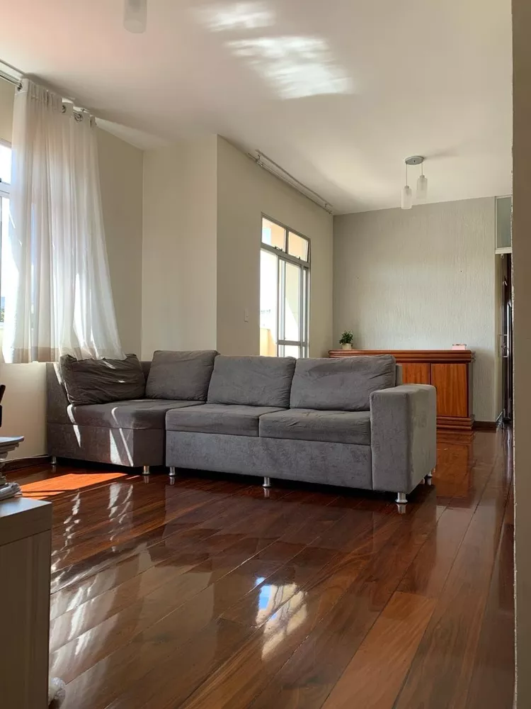 Apartamento à venda com 3 quartos, 110m² - Foto 2