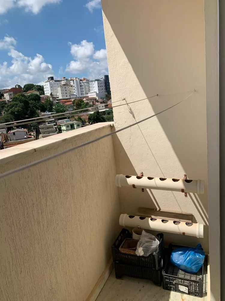 Apartamento à venda com 3 quartos, 110m² - Foto 3