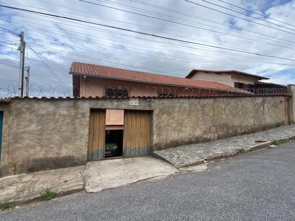Casa, 5 quartos, 313 m² - Foto 1
