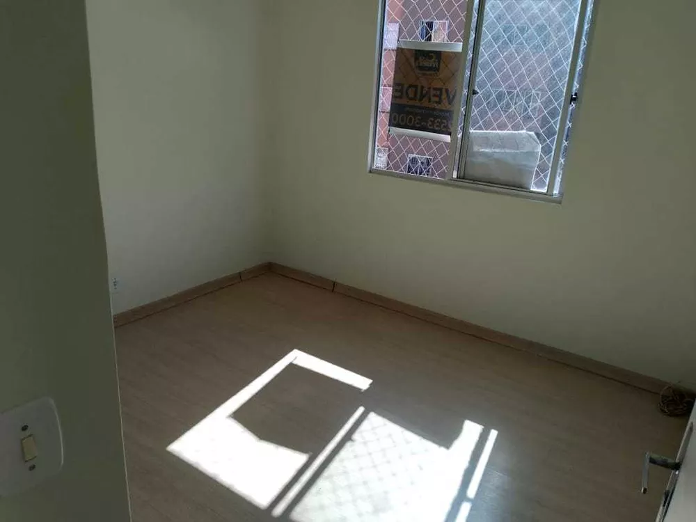 Apartamento à venda com 2 quartos, 58m² - Foto 2