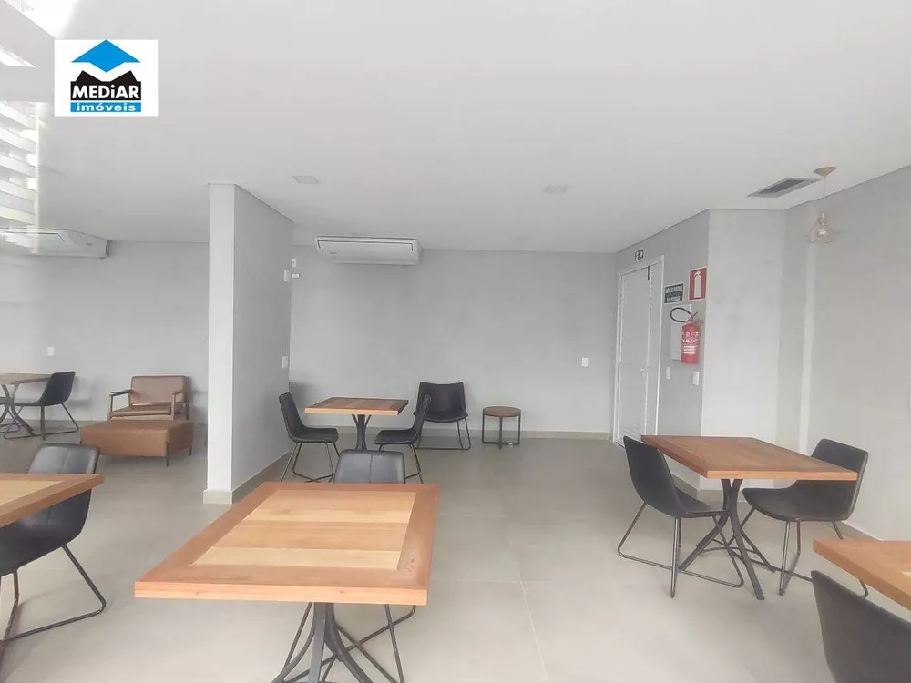 Apartamento à venda com 2 quartos, 40m² - Foto 14