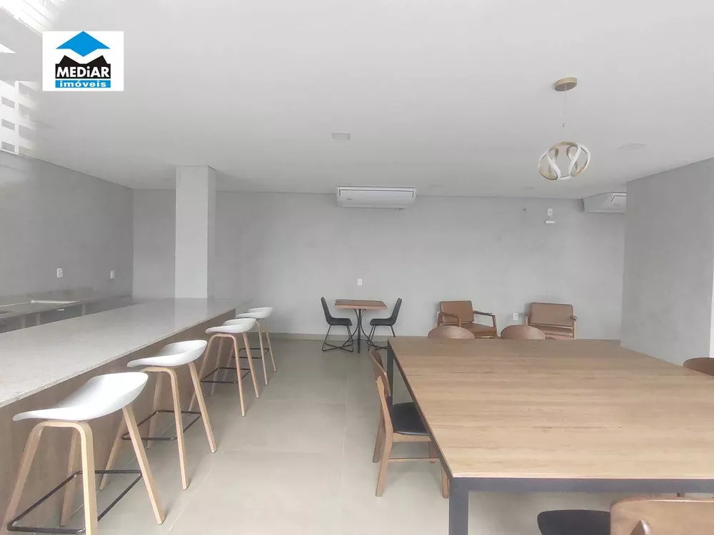 Apartamento à venda com 2 quartos, 40m² - Foto 15