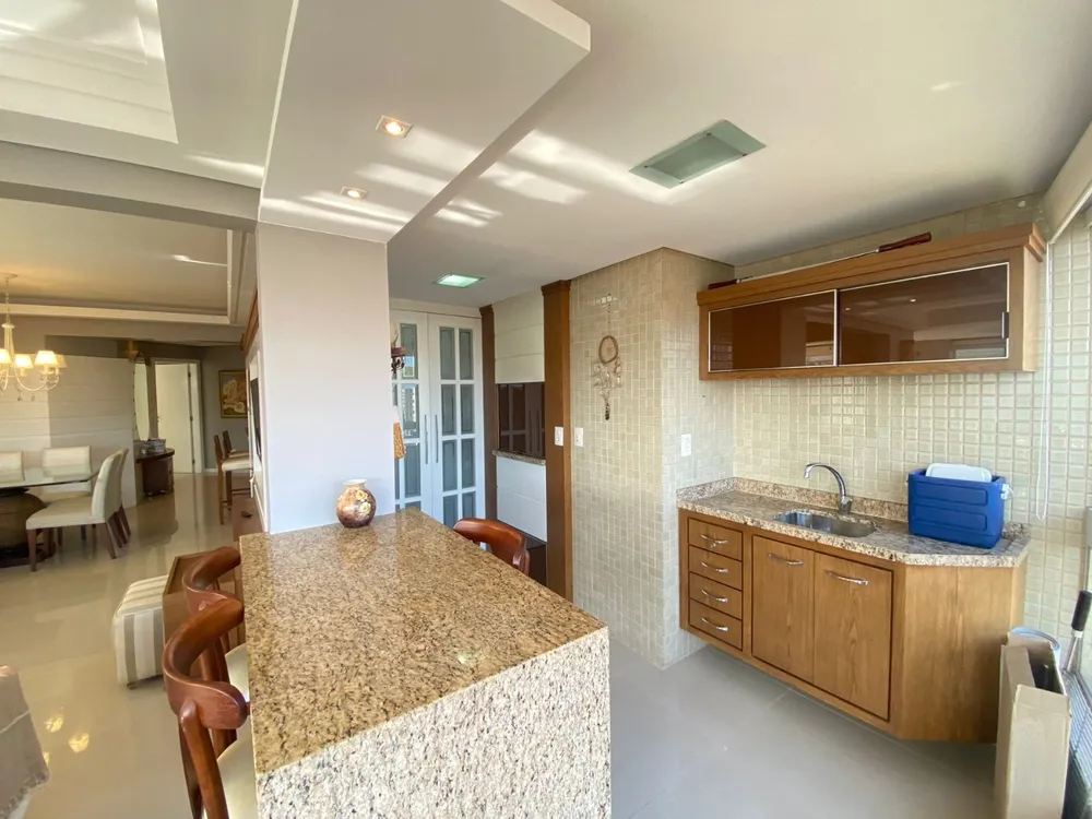 Apartamento, 3 quartos, 156 m² - Foto 1