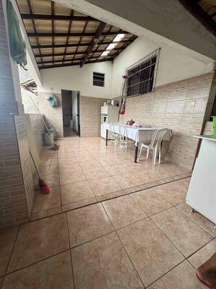 Casa, 3 quartos, 200 m² - Foto 11