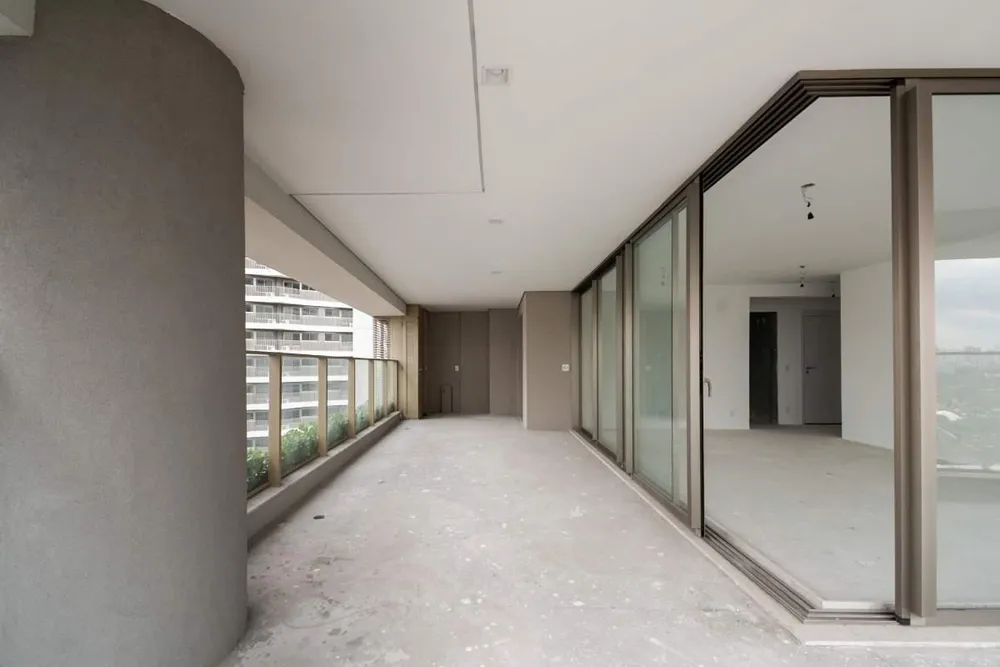 Apartamento, 3 quartos, 221 m² - Foto 2