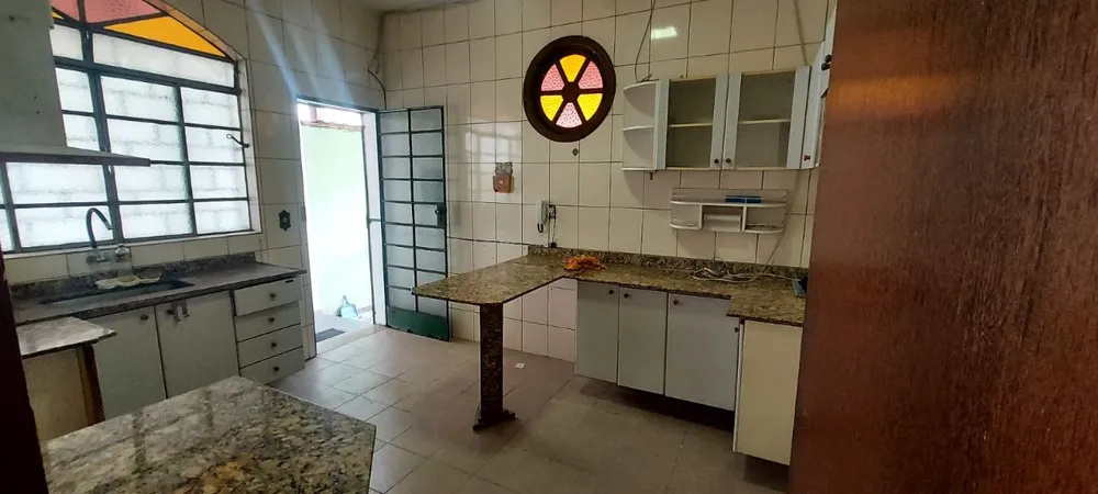 Casa, 4 quartos, 360 m² - Foto 4
