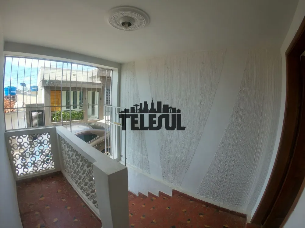 Casa, 4 quartos, 195 m² - Foto 2