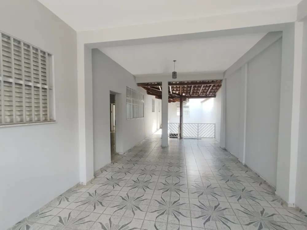Casa, 4 quartos, 360 m² - Foto 2