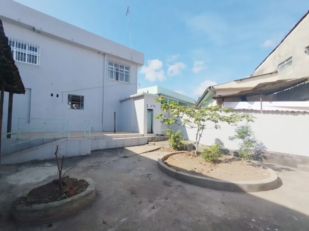 Casa, 4 quartos, 360 m² - Foto 1