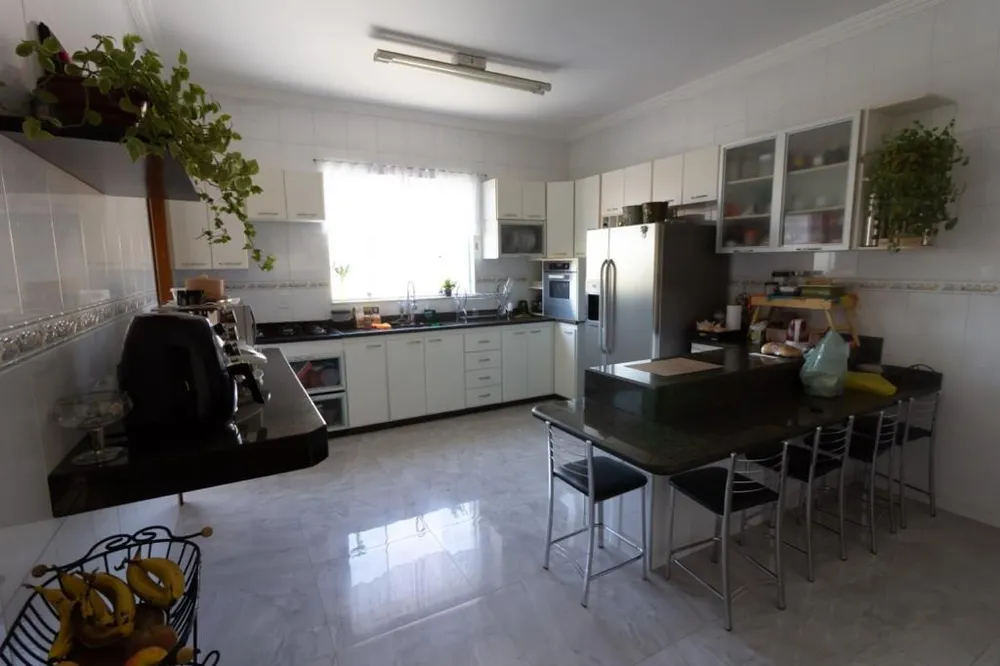 Casa, 4 quartos, 313 m² - Foto 1