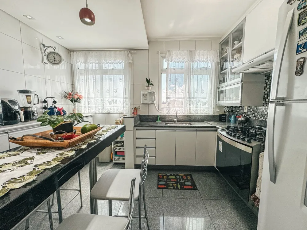 Cobertura, 3 quartos, 214 m² - Foto 5