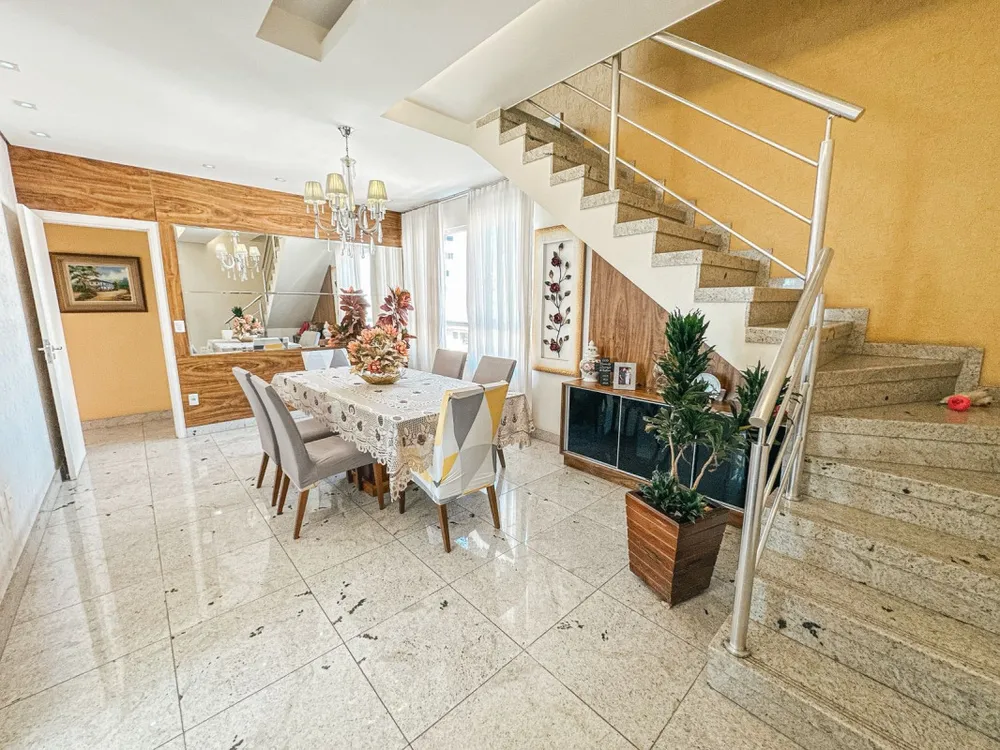 Cobertura, 3 quartos, 214 m² - Foto 3