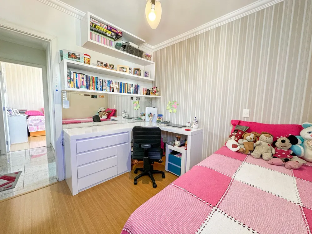 Cobertura, 3 quartos, 214 m² - Foto 2