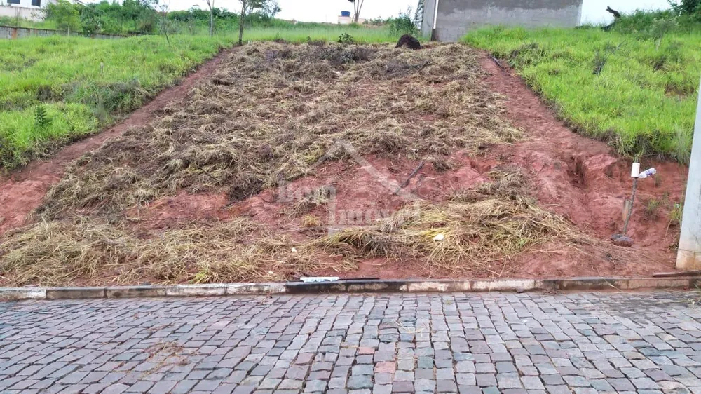 Terreno, 240 m² - Foto 1