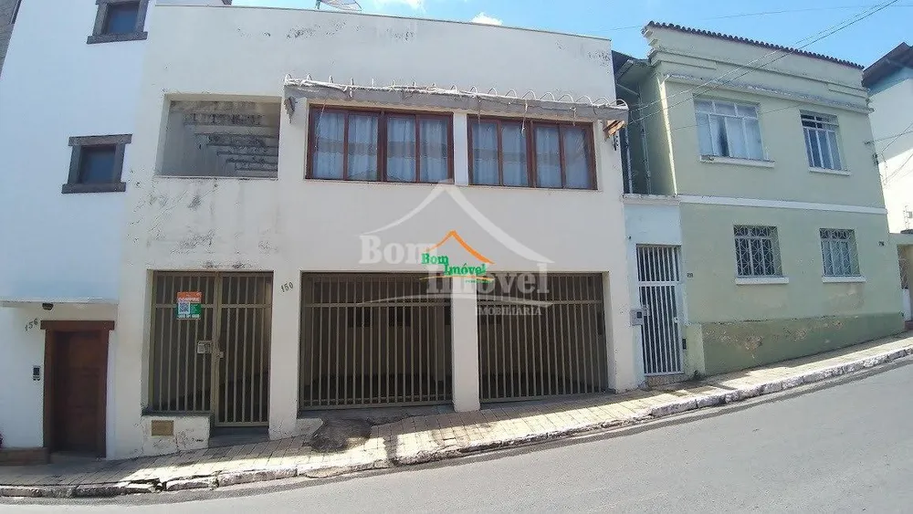Casa, 3 quartos, 295 m² - Foto 1