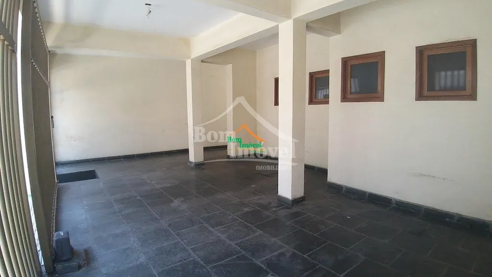 Casa, 3 quartos, 295 m² - Foto 2