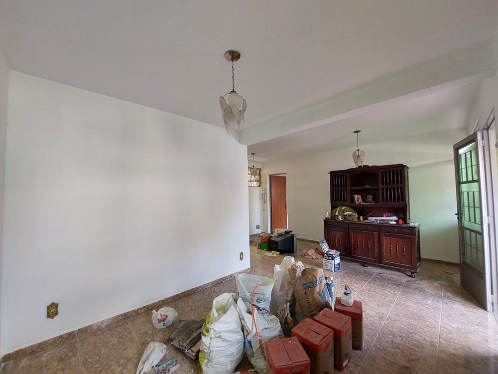 Casa à venda com 6 quartos, 190m² - Foto 5