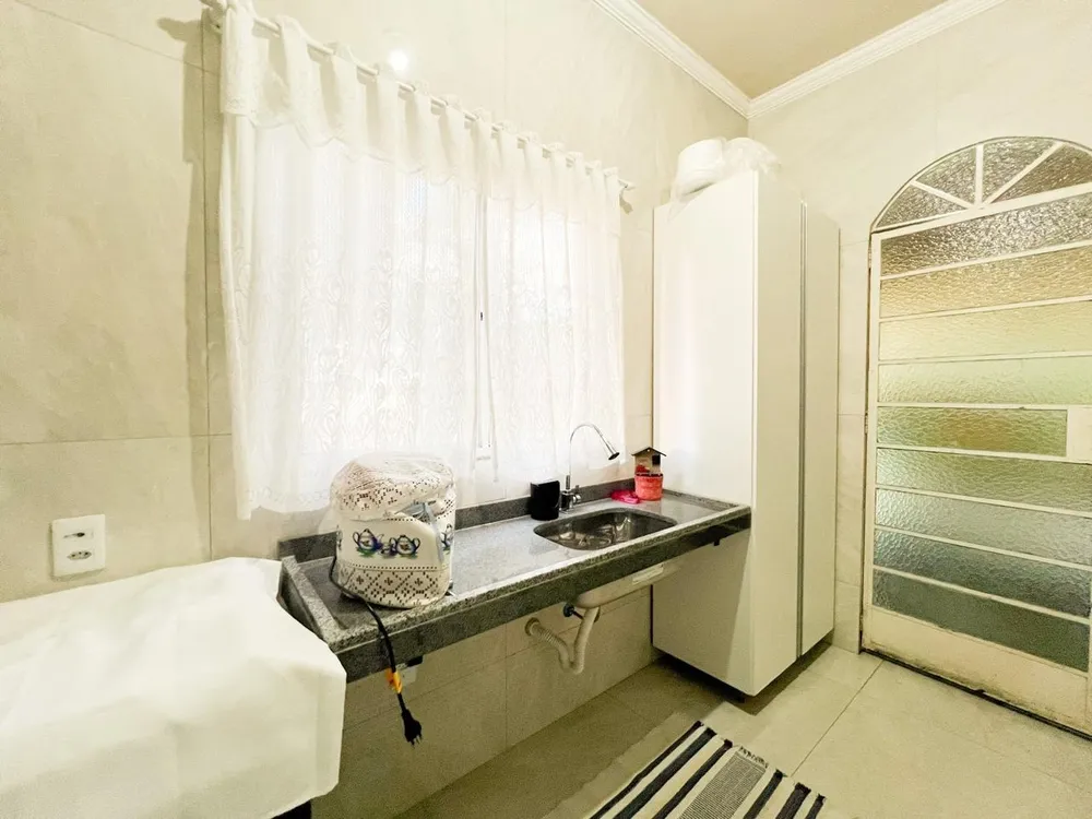 Casa, 3 quartos, 270 m² - Foto 13