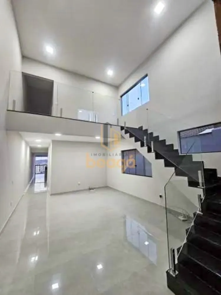 Casa, 4 quartos, 261 m² - Foto 2