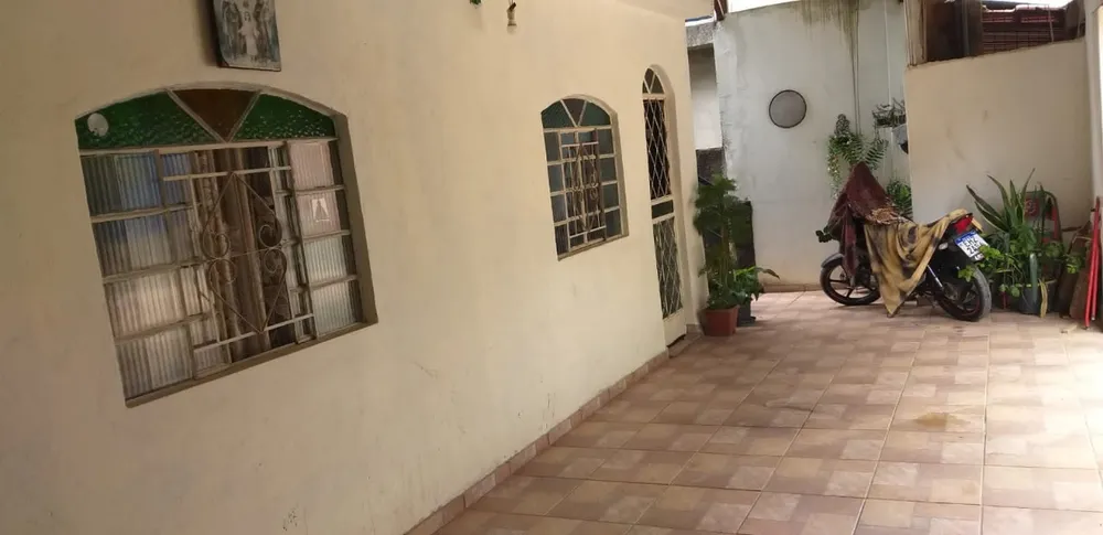 Casa, 3 quartos, 300 m² - Foto 1