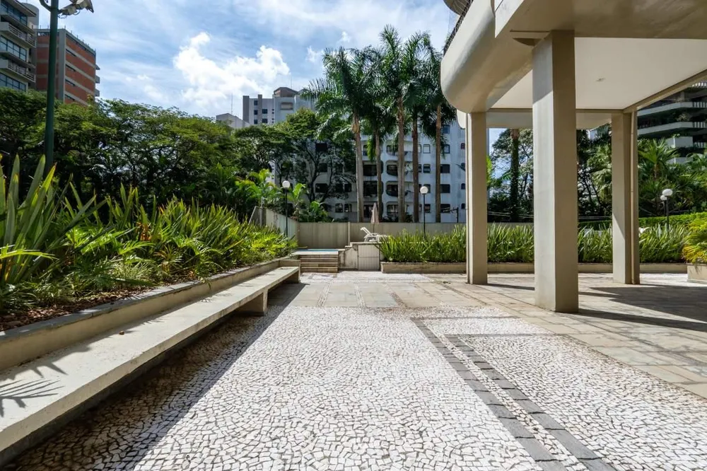 Apartamento, 3 quartos, 271 m² - Foto 2