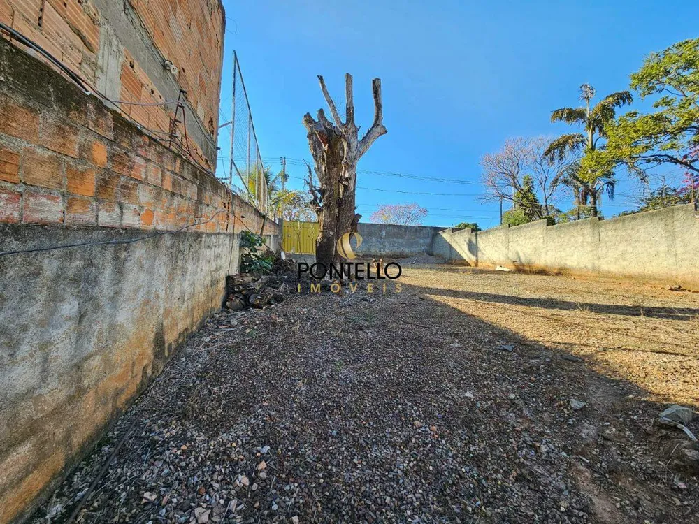 Chácara, 3 quartos, 3840 m² - Foto 2