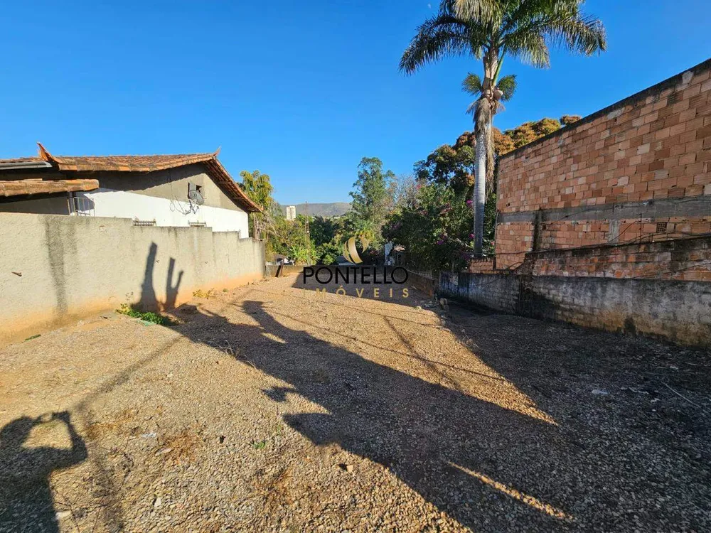 Chácara, 3 quartos, 3840 m² - Foto 1