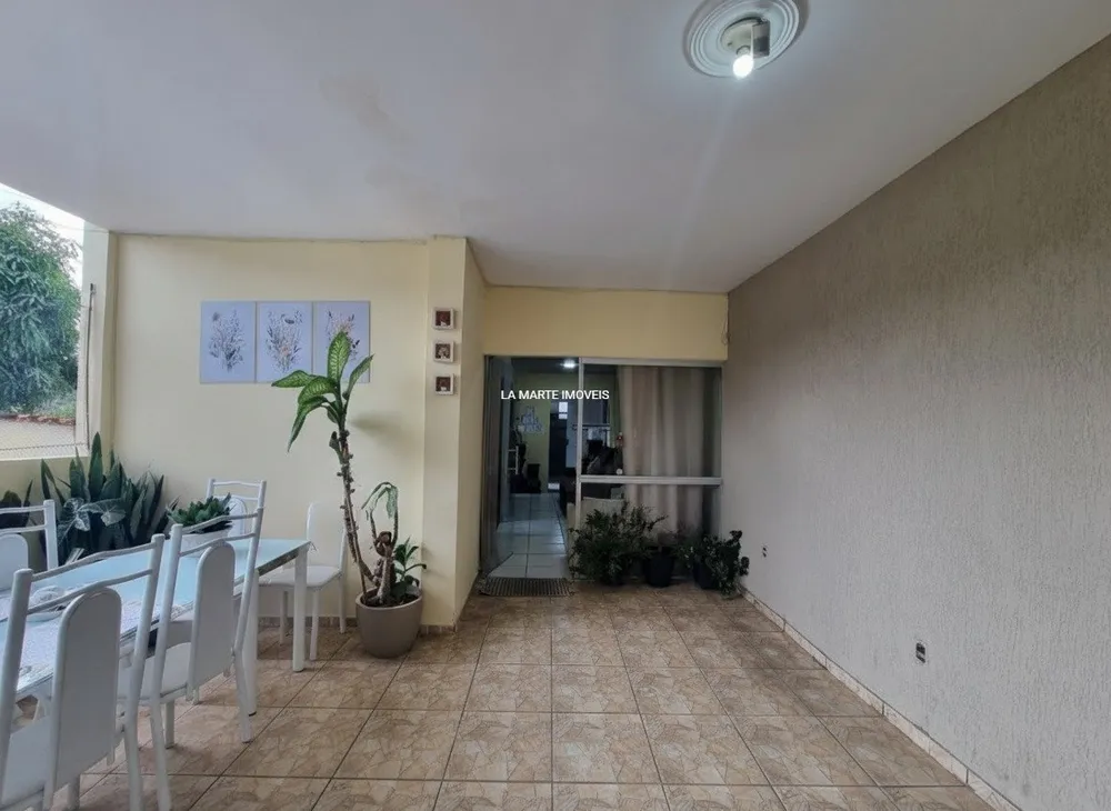 Casa, 2 quartos, 360 m² - Foto 1