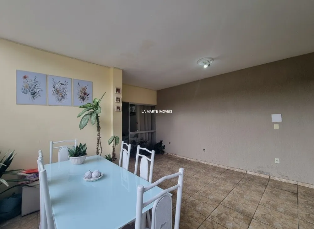 Casa, 2 quartos, 360 m² - Foto 2