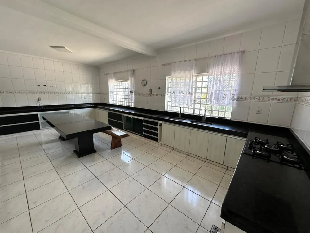 Casa, 6 quartos, 2000 m² - Foto 3