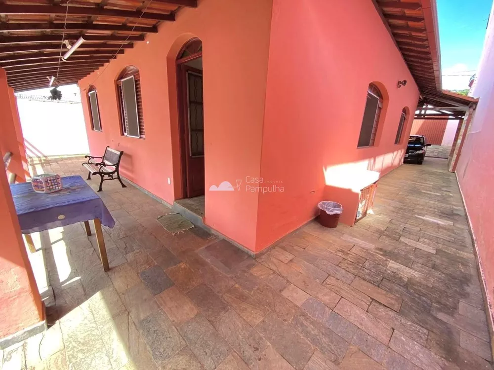 Casa à venda com 3 quartos, 360m² - Foto 4