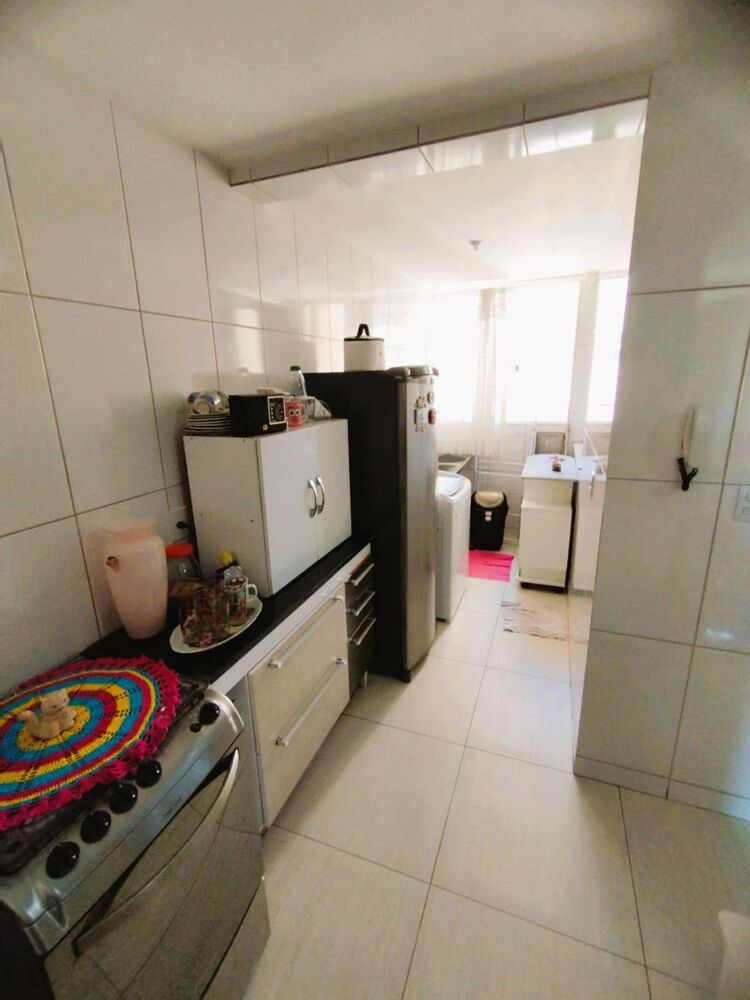 Apartamento à venda com 3 quartos - Foto 4