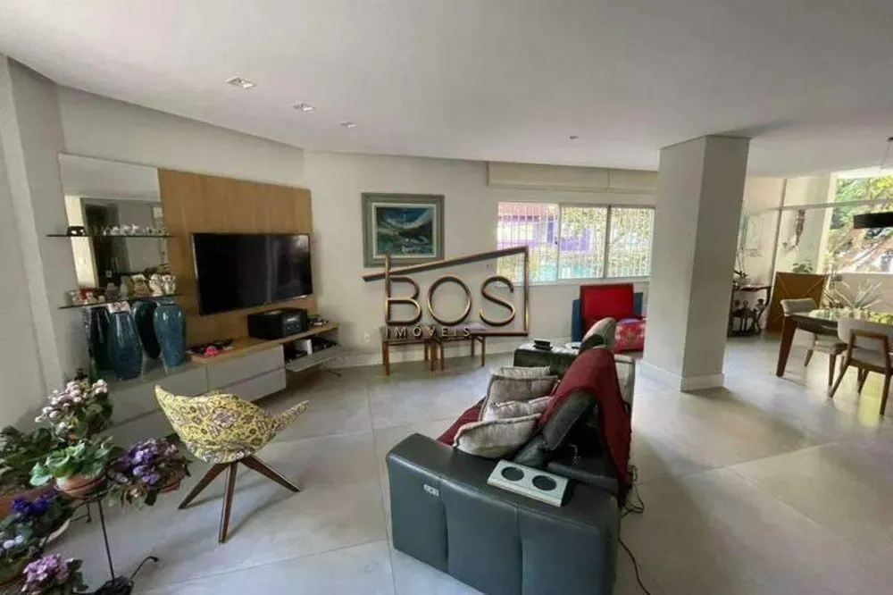 Apartamento, 3 quartos, 159 m² - Foto 1