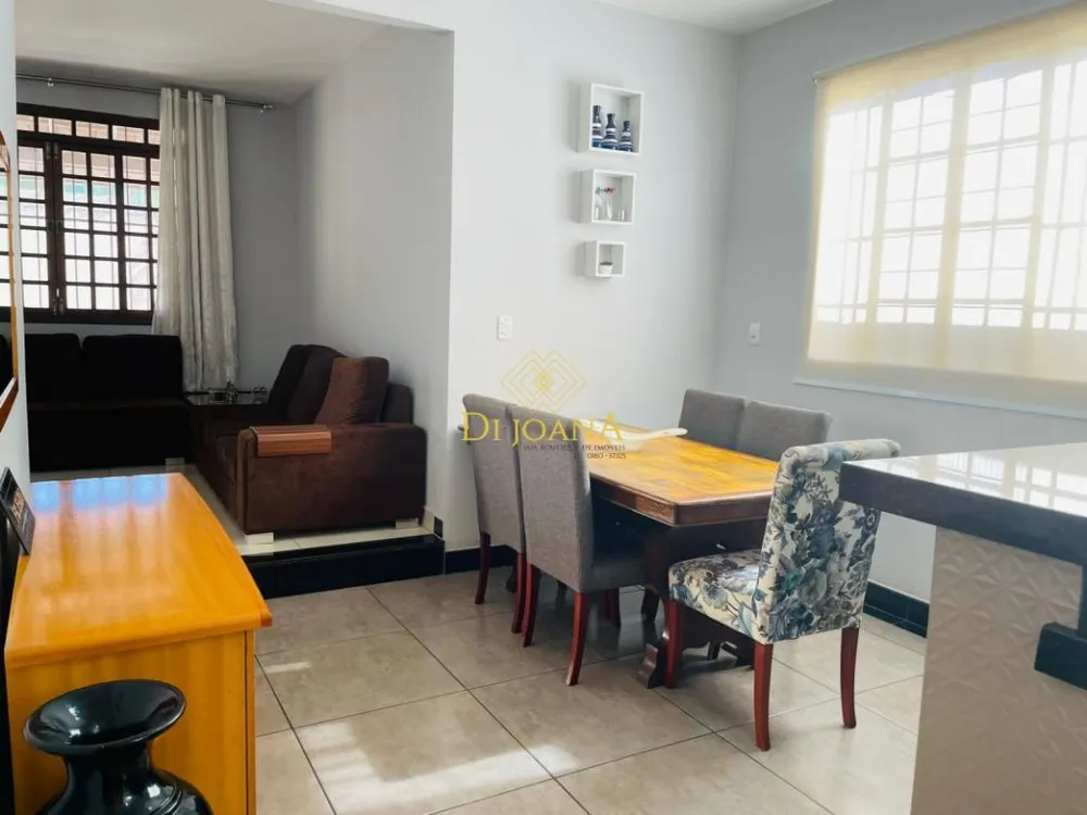Casa, 4 quartos, 360 m² - Foto 1