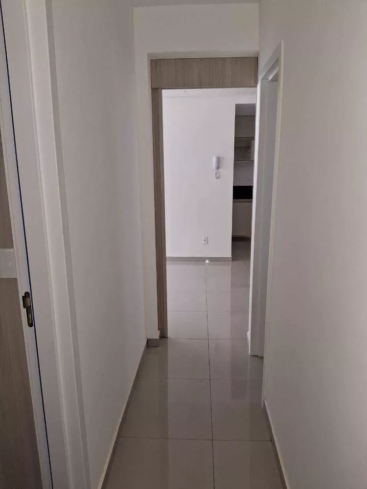 Apartamento à venda com 3 quartos, 96m² - Foto 3