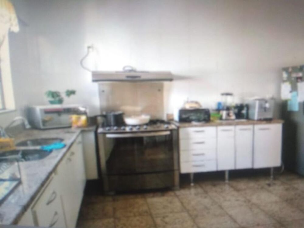 Apartamento à venda com 4 quartos, 140m² - Foto 8