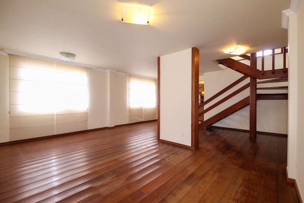 Cobertura à venda com 4 quartos, 388m² - Foto 1