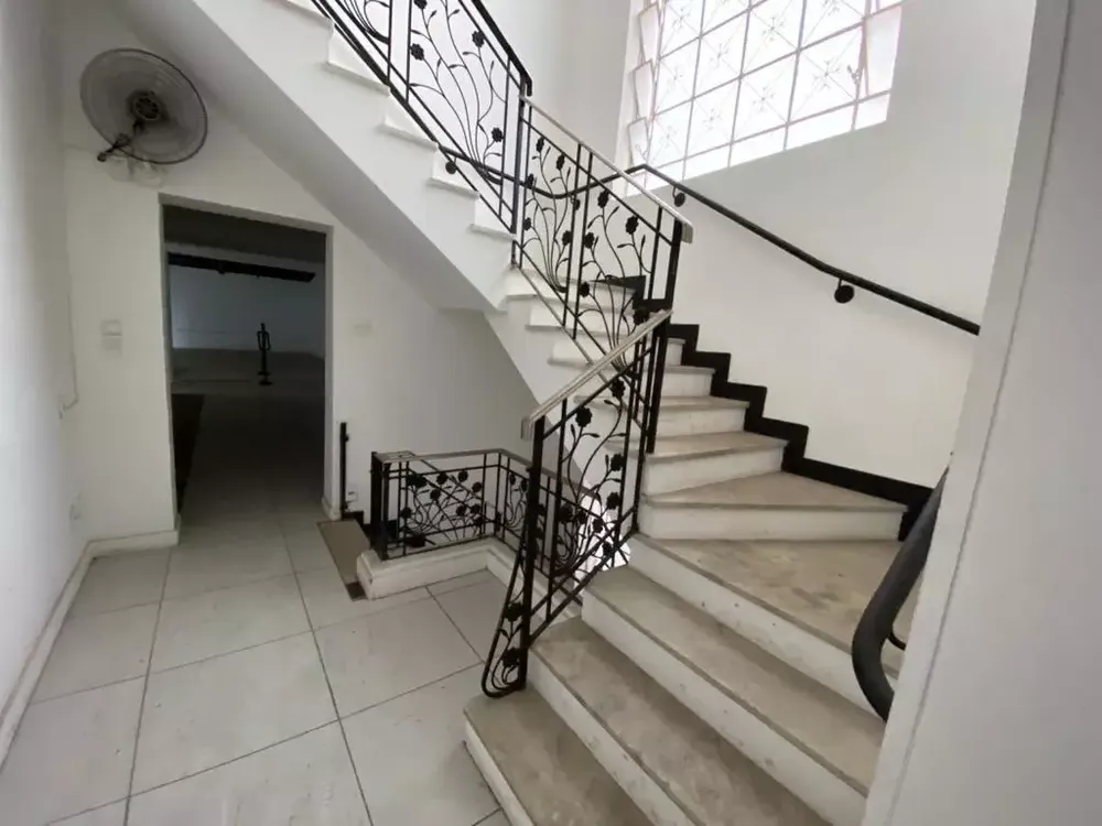 Loja-Salão, 600 m² - Foto 1