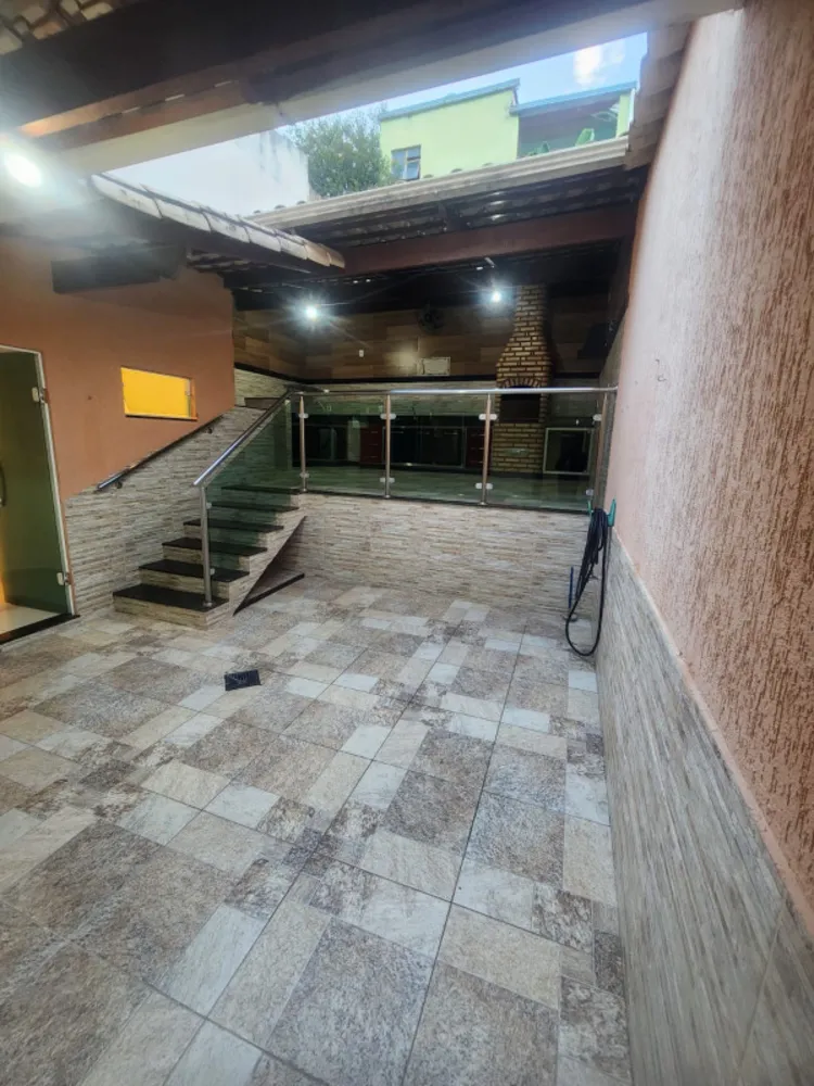 Casa, 3 quartos, 200 m² - Foto 2