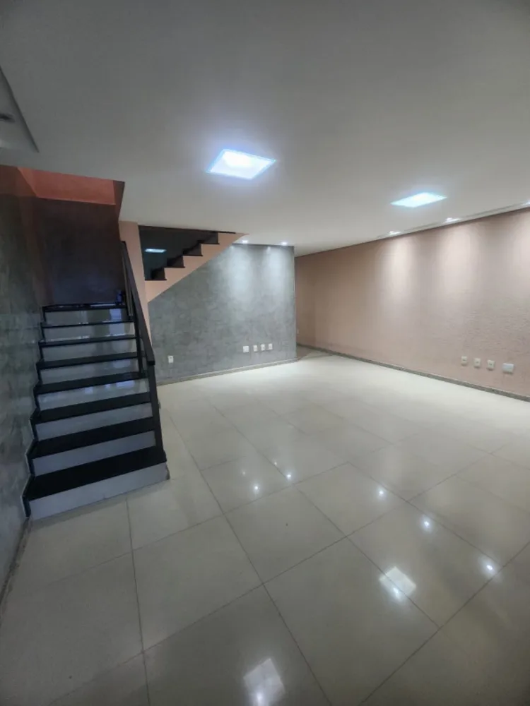 Casa, 3 quartos, 200 m² - Foto 4