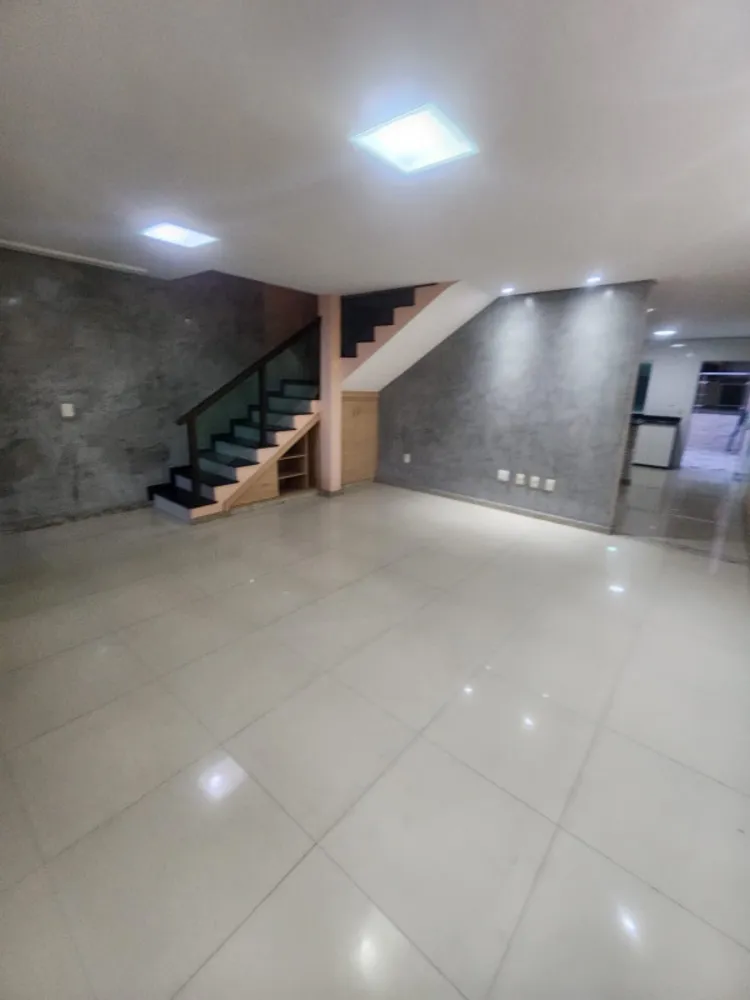 Casa, 3 quartos, 200 m² - Foto 1